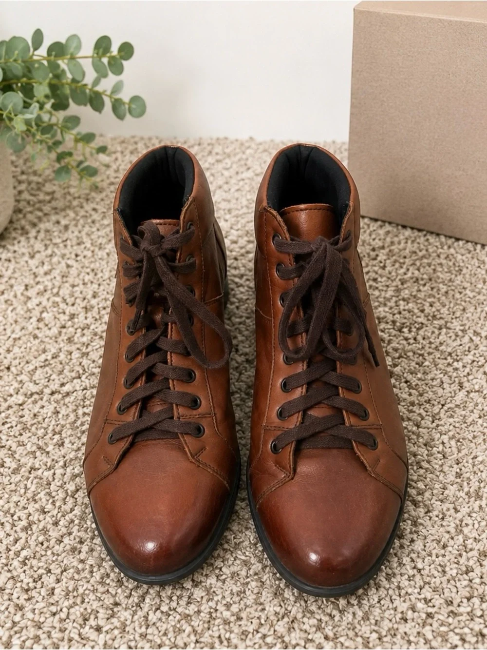 Rylko Men's Brown Leather Lace-Up Chukka Boots